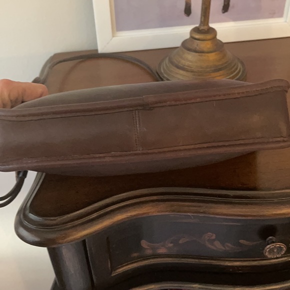 Vintage Coach NYC Zippered Bag Excellent Condition! - Picture 7 of 10